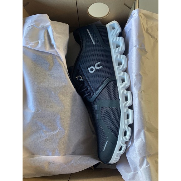 On Running Cloud 5 Womens Shoes Black White 59.98904 Size 8.5 NEW - Picture 8 of 9